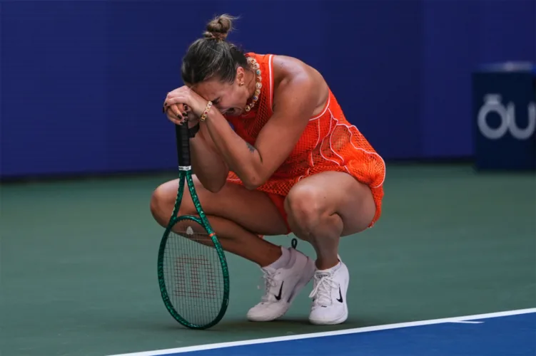 Sabalenka edges Noskova to keep alive hopes of US Open title